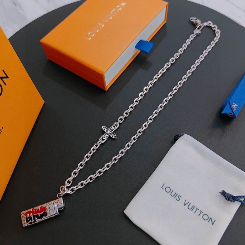 LV Necklace 03lyr382